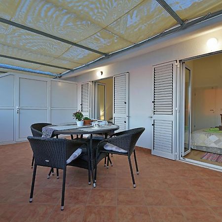 Apartments Biba Hvar フヴァル エクステリア 写真