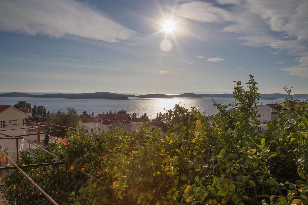 Apartments Biba Hvar フヴァル エクステリア 写真