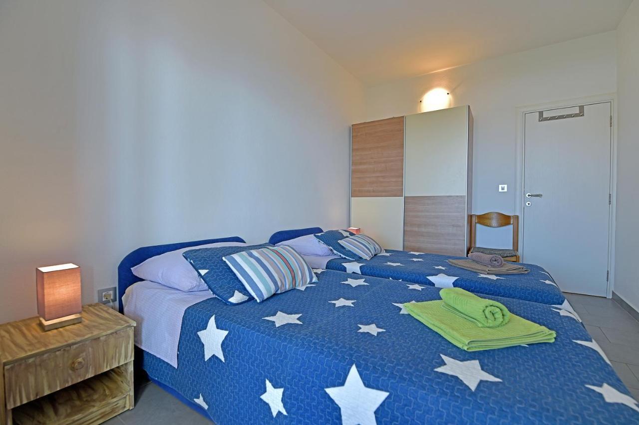 Apartments Biba Hvar フヴァル エクステリア 写真